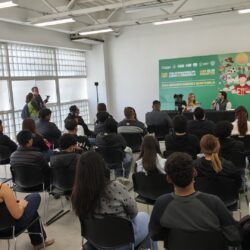 Presenta alpinista Andrés Salinas su libro en la Feria Internacional del Libro Coahuila 20264