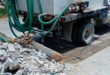 SIMAS Torreón detecta a dos pipas cargando agua de manera ilegal en un domicilio particular de la colonia Mayrán