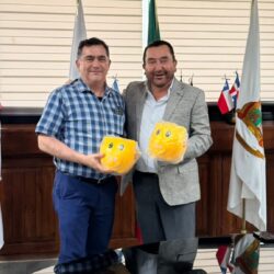 Se suma UTC a campaña Teletón con entrega de alcancías institucionales5