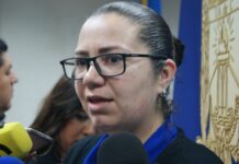 Sugiere sancionar a quienes graban y no detienen las riñas en Coahuila
