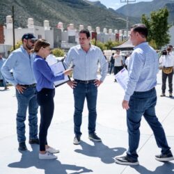 Supervisa Javier Díaz rehabilitación de plaza en Lomas del Refugio1