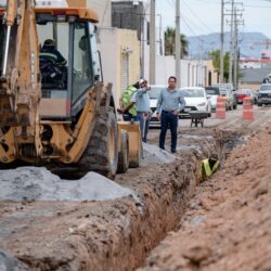 Supervisan pavimentación de calles en Ampliación Postal Cerritos