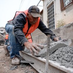 Supervisan pavimentación de calles en Ampliación Postal Cerritos4