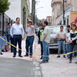 Supervisan rehabilitación de banquetas en Centro Histórico4
