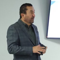 UTC impulsa nuevas carreras en semiconductores con apoyo de industria y academia2