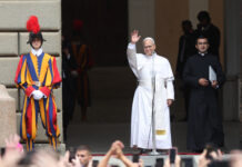 El papa León XIV lanza su primera encíclica advirtiendo sobre la IA y el futuro de lo humano