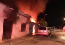 Incendio deja sin hogar a trabajador del DIF en Ramos Arizpe