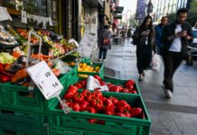 La guerra en Medio Oriente mantiene al alza los precios de los alimentos por tercer mes consecutivo, señala la ONU