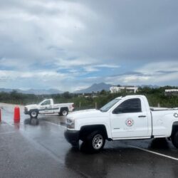 Dejan lluvias daños en viviendas y vehículos varados en encharcamientos en la Región Sureste