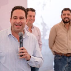 Entrega Javier Díaz obra de pavimentación en Nuevo Mirasierra2