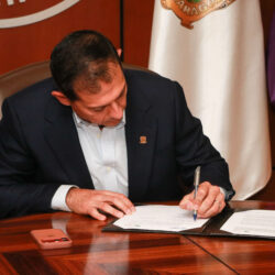 Firma Convenio UAdeC con el CECyTEC-5