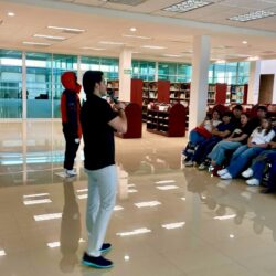Inspiran a estudiantes de la UPRA con conferencia de reconocido alpinista1