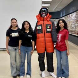 Inspiran a estudiantes de la UPRA con conferencia de reconocido alpinista2
