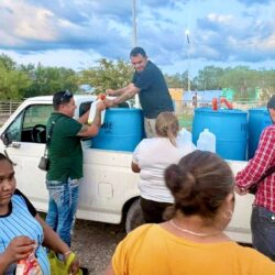 Llevan apoyo de agua potable a familias del ejido San José de los Nuncio