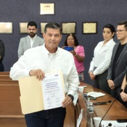Morena obtuvo cinco, mientras que PRI, PT, UDC y Nuevas Ideas una diputación cada uno, bajo el principio de representación proporcional 