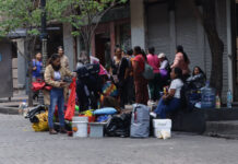 Quitan el plantón; perseguirán a CSP