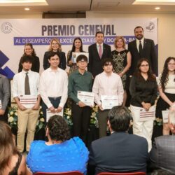 Reconoce UAdeC a Egresados que Acreditaron con Sobresaliente el EGEL-CENEVAL y Domina-Bach