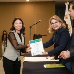Reconoce UAdeC a Egresados que Acreditaron con Sobresaliente el EGEL-CENEVAL y Domina-Bach9