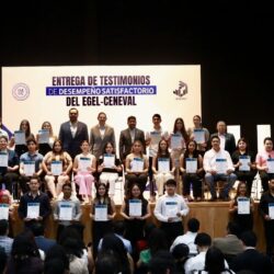Reconoce UAdeC a egresados de la Unidad Sureste que acreditaron con Testimonio Satisfactorio el EGEL-CENEVAL4