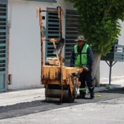 Rehabilita Javier Díaz calles en Lomas de Lourdes y Hacienda El Cortijo5