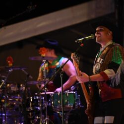 Todo un éxito el concierto de Bronco en el FUTFEST Saltillo 20265