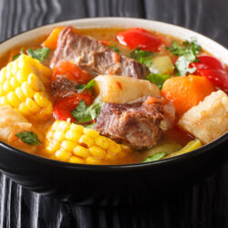 doce platillos Sancocho