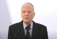 Exfiscal Alejandro Gertz reporta patrimonio integrado por inmuebles, obras de arte y autos de colección
