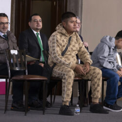 llega pato 4