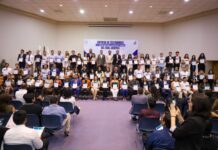 Reconoce UA de C a egresados de la Unidad Laguna que acreditaron con Testimonio Satisfactorio el EGEL-CENEVAL