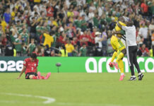 Sudáfrica vence a Corea y avanza por primera vez de la fase de grupos