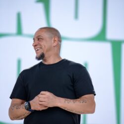 Conquista Roberto Carlos a Saltillo