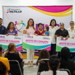 Entrega Luly López Apoyos de Corazón a mujeres saltillenses3