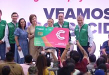 Manolo Jiménez y Riquelme entregan beneficios a más de 400 personas dentro del programa Veamos por la Discapacidad