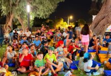 Paredón se convierte en una gran sala de cine al aire libre