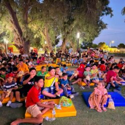 Paredón se convierte en una gran sala de cine al aire libre2