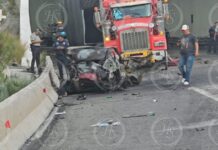 Trailero muere en aparatoso accidente en la 57