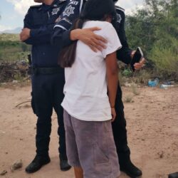 Voraz incendio deja en la calle a familia con tres menores; piden apoyo de la ciudadanía2