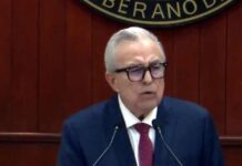 Afirma Rocha que se encuentra en su domicilio en Sinaloa