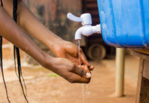OMS advierte que la falta de agua potable sigue siendo una amenaza para la salud mundial