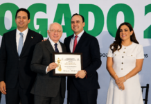 Reconocen trayectoria de destacados juristas coahuilenses en el Día del Abogado