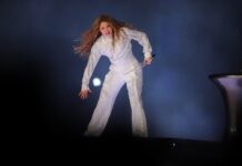 Volverá Shakira a cantar en Pirámides de Giza tras 19 años