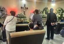Con muestras de cariño, despiden en Saltillo a Ana Laura de León Morín y a su hija Laura Jaqueline