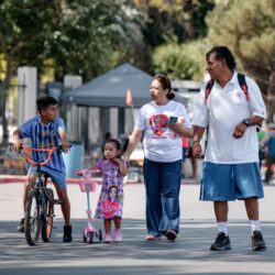 Disfrutan familias saltillenses de actividades en la Ruta Recreativa2