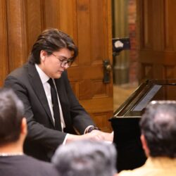 Disfrutan saltillenses del Festival Internacional de Rondallas2