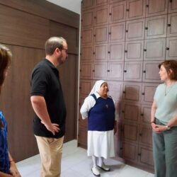 Entrega DIF Torreón apoyo a la Casa del Anciano del Padre Estala2