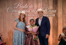 Javier y Luly coronan a la Reina Saltillo de las Personas Adultas Mayores
