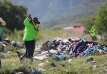 Refuerza Javier Díaz limpieza en canal pluvial al sur de Saltillo