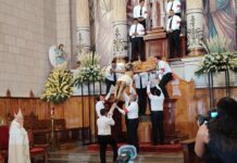 Tras multitudinarias celebraciones en Saltillo, regresó este viernes el Santo Cristo a su capilla