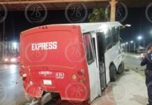 Conductor de transporte urbano muere tras aparatoso accidente en Ramos Arizpe