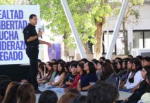 Da bienvenida el rector de la UA de C a nuevos estudiantes de la Unidad Sureste